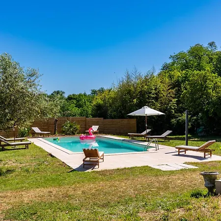 Le Holiday home